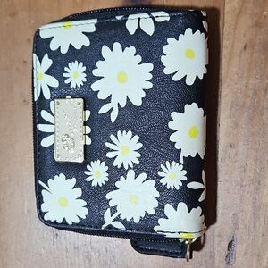 Betsey Johnson Black and Cream Daisy Wallet